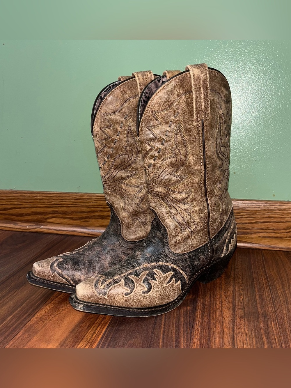 Laredo Women’s Western Cowboy Leather Boot Sz 7 Cullison Bucklace